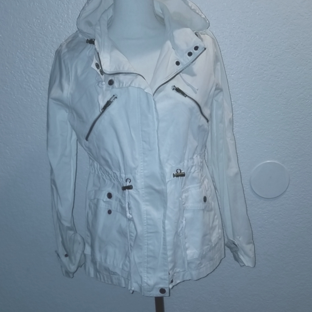 White Jacket - Picture 5 of 5